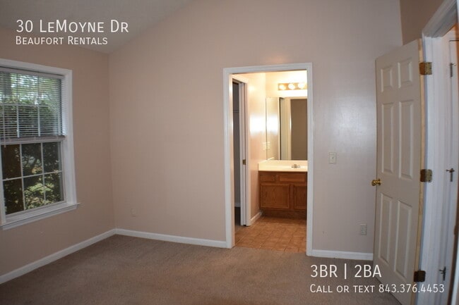 Building Photo - 30 Le Moyne Dr