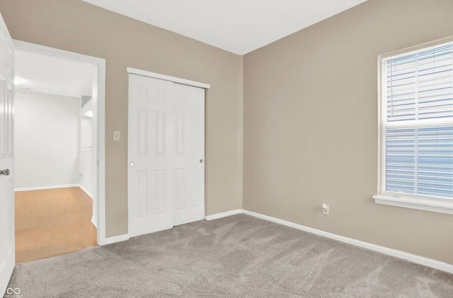 Building Photo - 3701 Magenta Ln