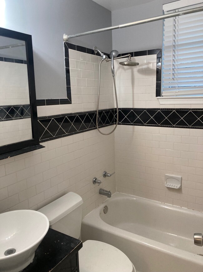 bathroom - 230 Varnum St NE