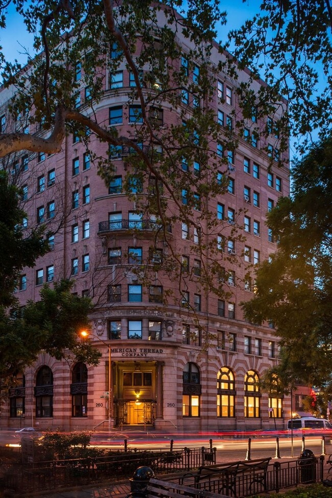 Building Photo - 260 W Broadway