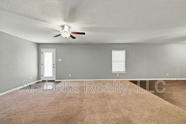 Building Photo - 11641 Claudette St