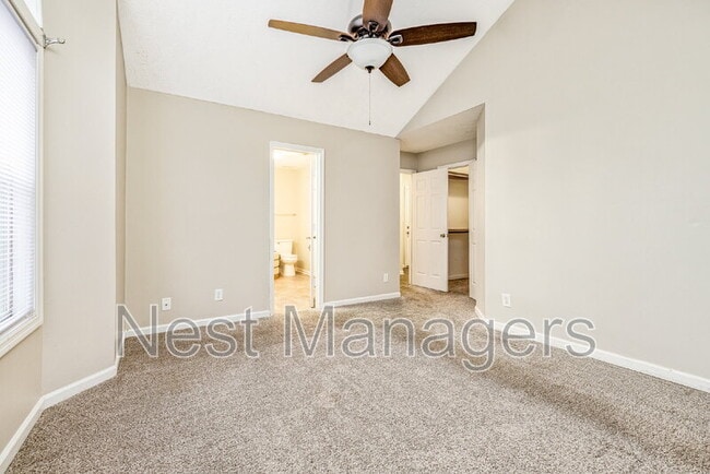 Building Photo - 6813 Willowbrook Dr