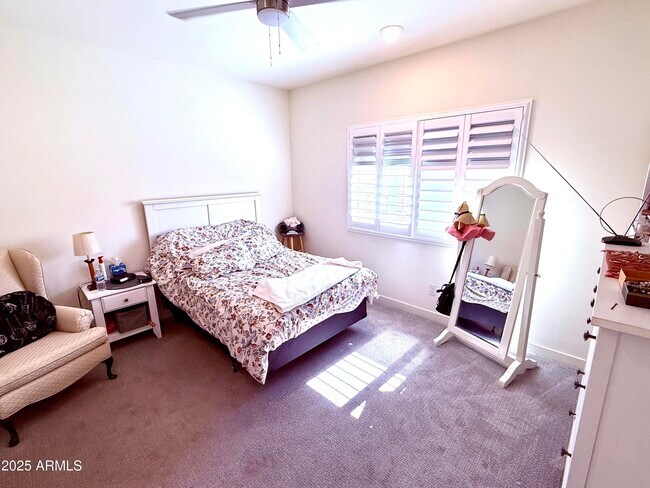 Building Photo - 35377 W Santa Monica Ave