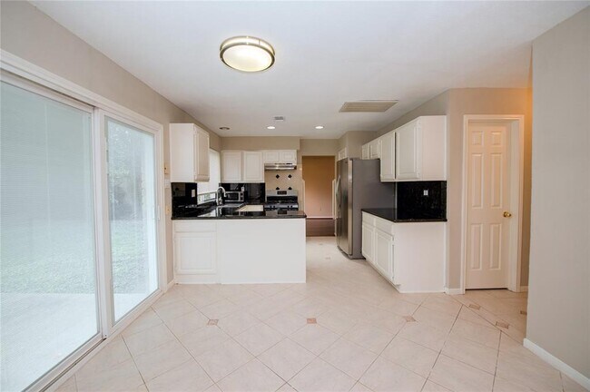 Building Photo - 3423 Hidden Creek Dr