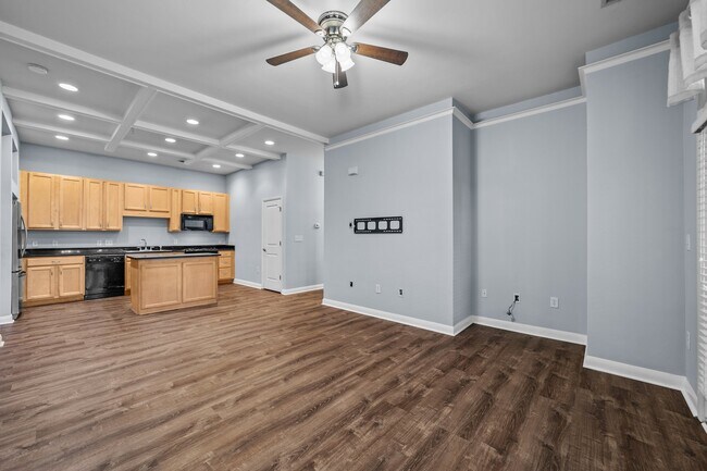 Building Photo - 462 New Bern Station Ct