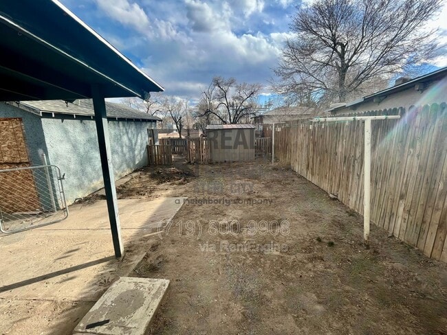 Building Photo - 2802 Lakeview Ave