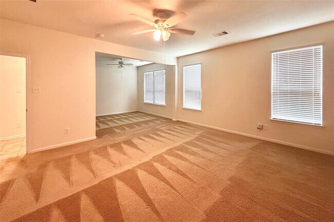 Building Photo - 25302 Farmdale Ln