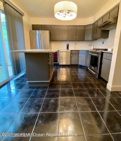 Building Photo - 5 Alameda Ct