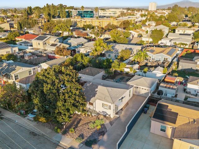 Building Photo - 367 Hedge Way