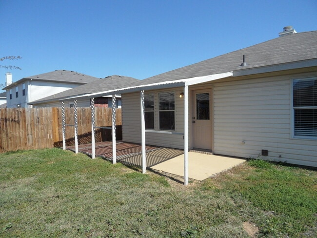 Building Photo - 5225 Newcastle Ln
