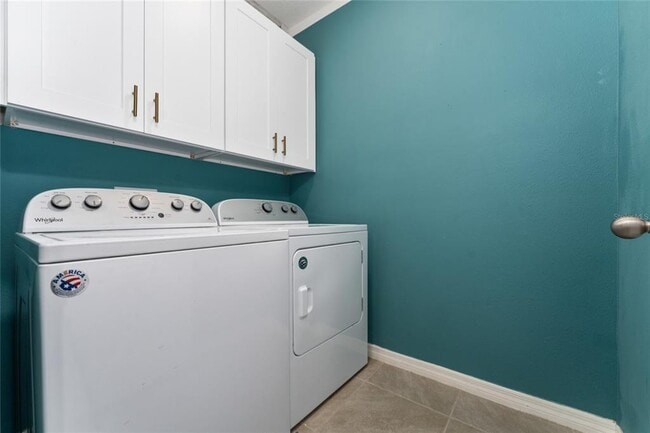 Building Photo - 1441 Riverboat Dr