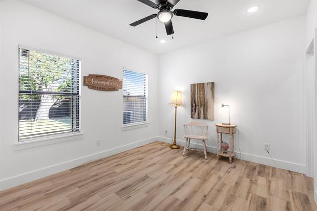 Building Photo - 2111 Wright St