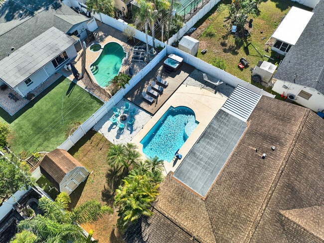 Building Photo - 897 Imperial Dr