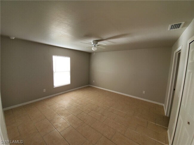 Building Photo - 3418 SW 17th Ave