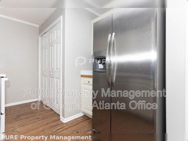 Building Photo - 553 Scrooch Ct