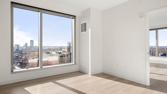 Building Photo - 35 Lomasney Wy