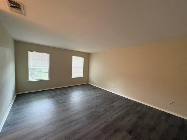 Building Photo - 2524 Chaparral Trail