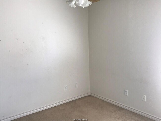 Building Photo - 3740 Marielene Cir