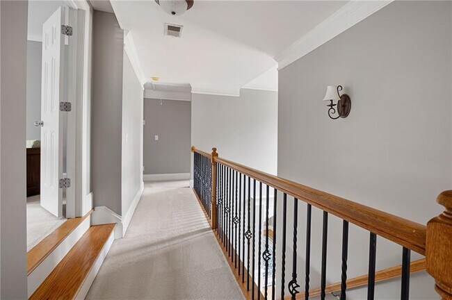 Building Photo - 227 Oakwind Pointe