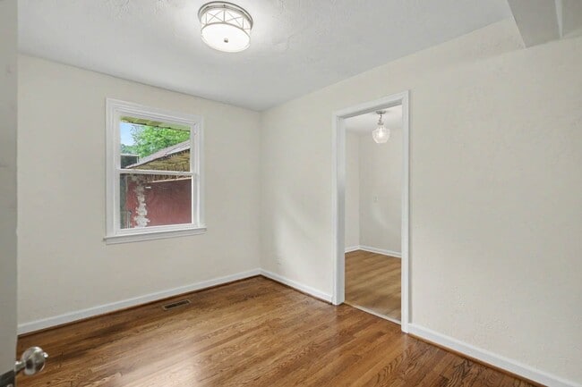Building Photo - 1221 Burlington Rd
