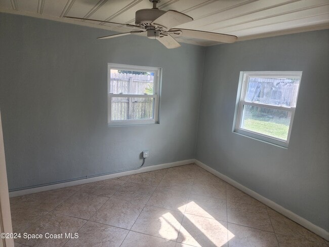 Building Photo - 195 West Ct