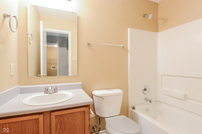Building Photo - 944 Shenandoah Way
