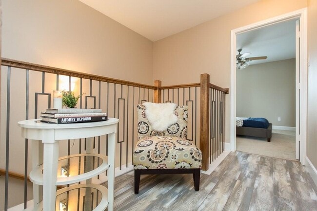 Building Photo - 1700 Perez St