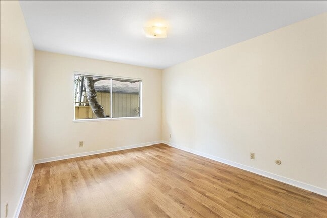 Building Photo - 1501 Verdi St