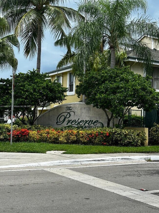 Primary Photo - 4096 N Pine Island Rd