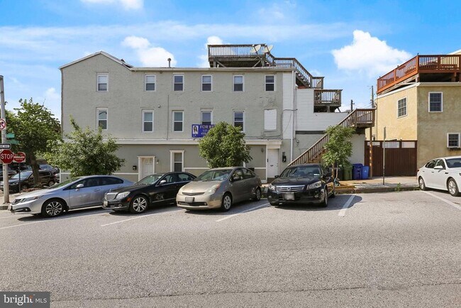 Building Photo - 249 S Chester St