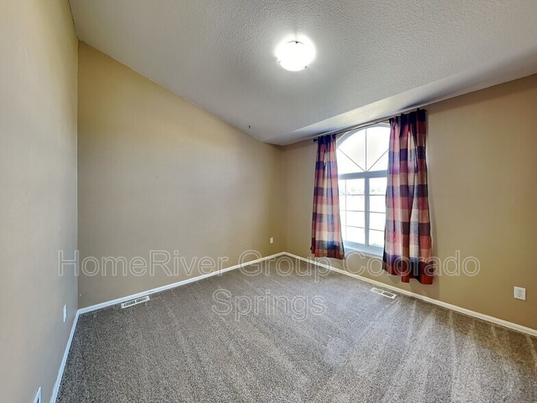 Building Photo - 8563 Garrison Rd