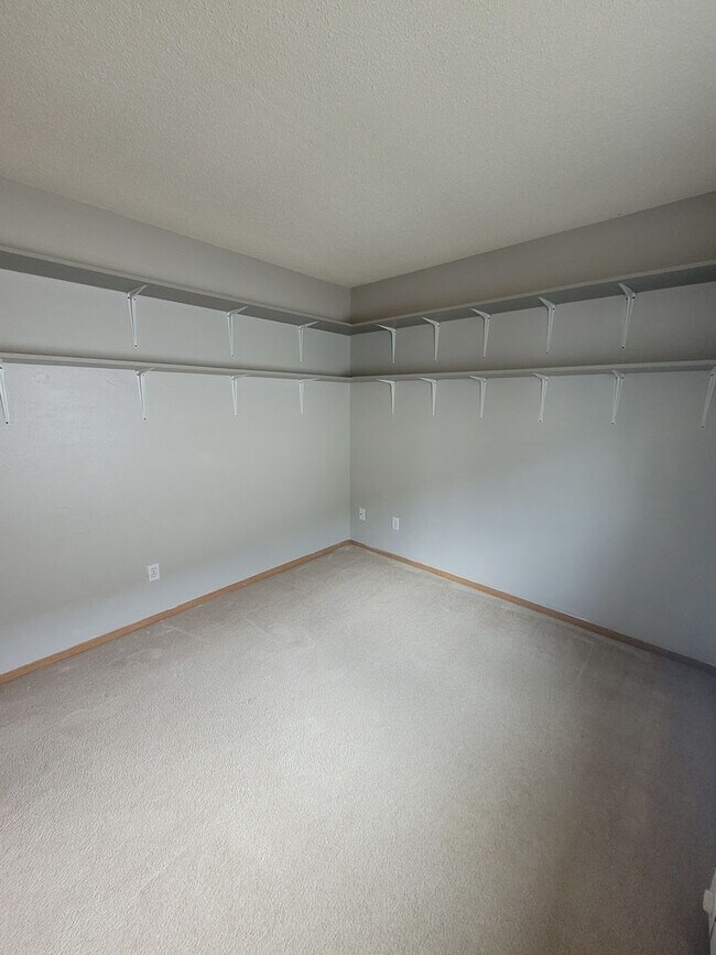 Building Photo - Quiet Neighborhood | Single Family Home | ...