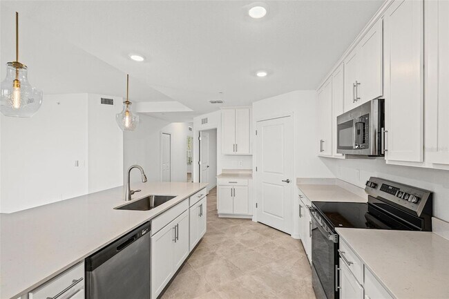 Building Photo - 19015 Scallop Lp