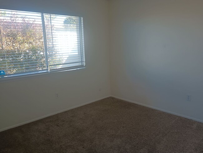 Building Photo - Charming 2BD/2BA Condo w/ Ocean Views - Solana Beach