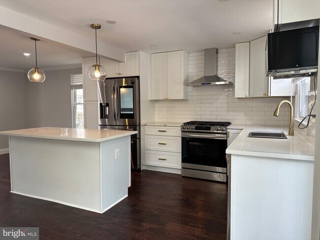 Building Photo - 14632 Stone Crossing Ct