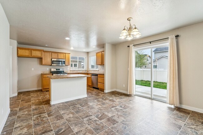 Building Photo - 2914 W Sunny Cove St