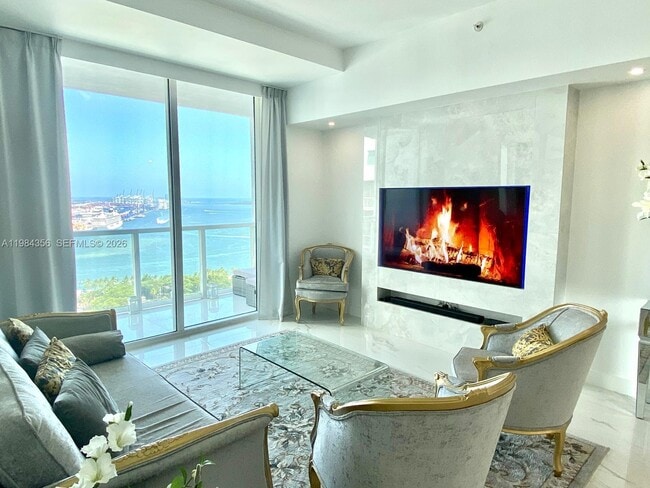 Building Photo - 253 NE 2nd St