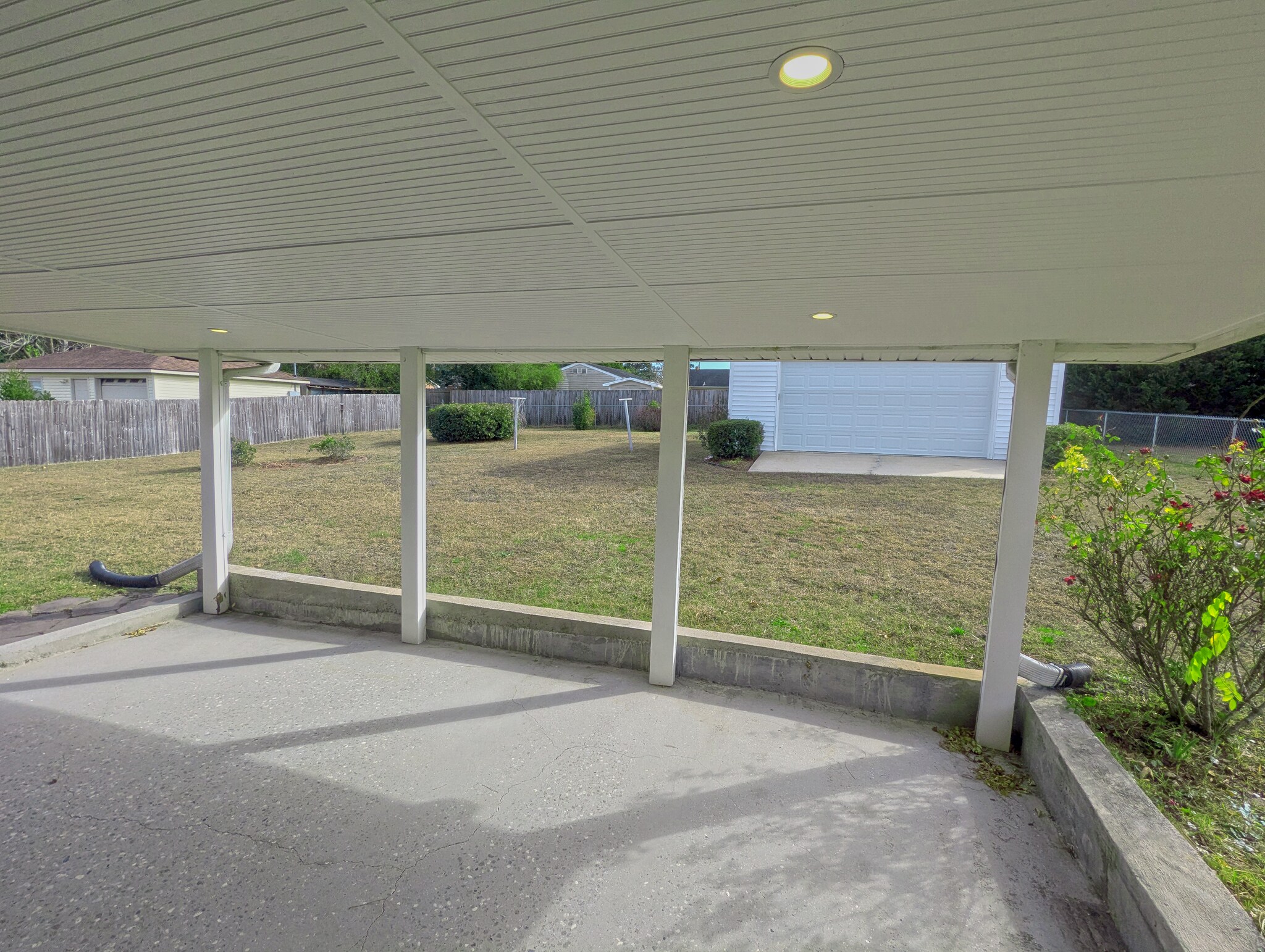 Building Photo - 5310 Lord Tennyson Dr