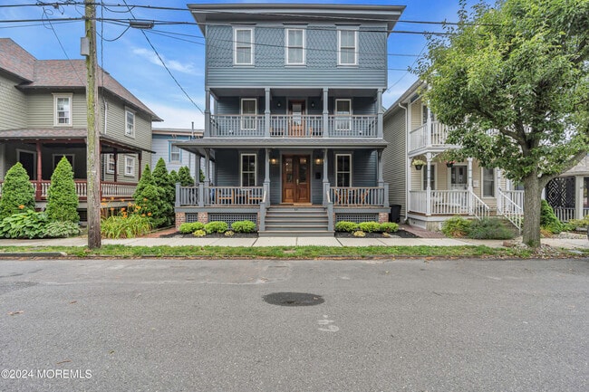 Building Photo - 64 Webb Ave
