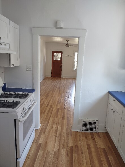 Building Photo - 3853 Julian St