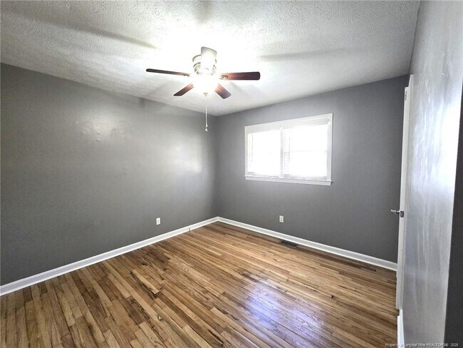 Building Photo - 266 Channing Dr