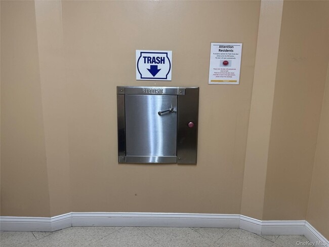 Building Photo - 3111 Leeward Dr