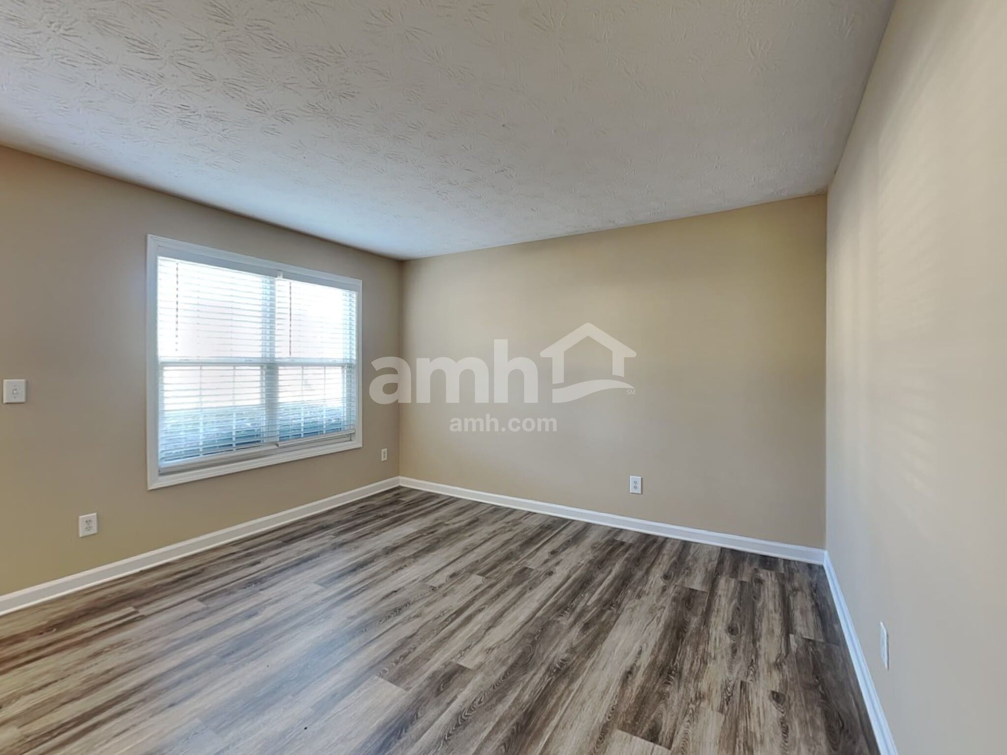 Building Photo - 2912 Canopy Cir