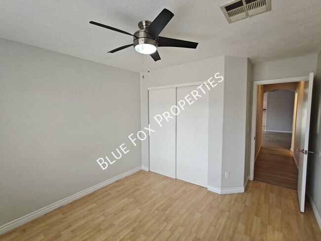 Building Photo - 8854 E Citrus Tree Dr