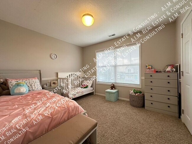 Building Photo - 1709 Crabapple Ln