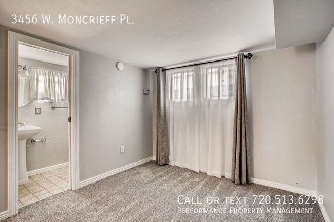 Building Photo - 3456 W Moncrieff Pl