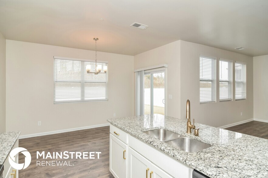 Building Photo - 9202 War Eagles Way