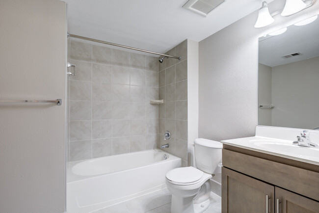 Arna Valley View - Bathroom - Arna Valley View Apartments