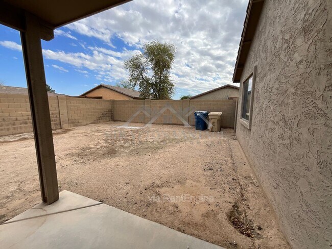 Building Photo - 25654 W Satellite Ln