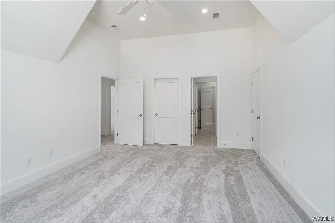 Building Photo - 303 Trails End Ln
